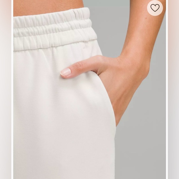 Lululemon Softstreme High-Rise Straight-Leg Cropped Pant size 12 - Picture 3 of 10